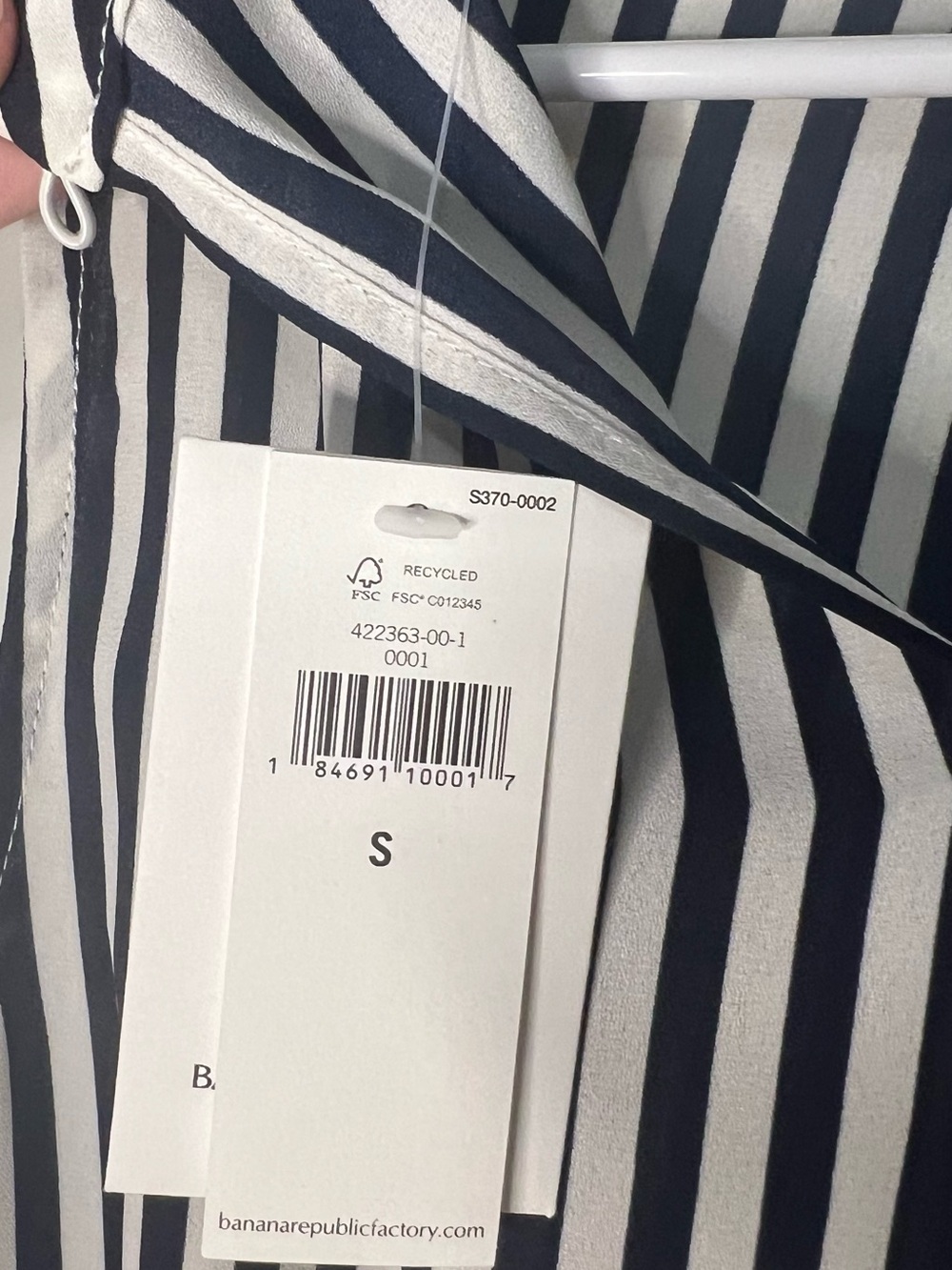 Banana Republic Navy and White Vertical Stripe Sleeveless V-Neck Camisole - Picture 4 of 6